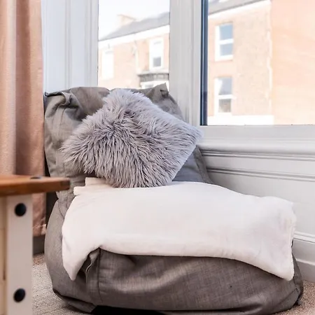 The Cosy Norse Retreat 요크