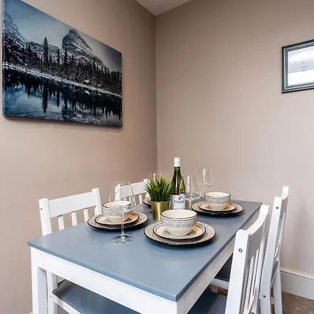 The Cosy Norse Retreat 요크